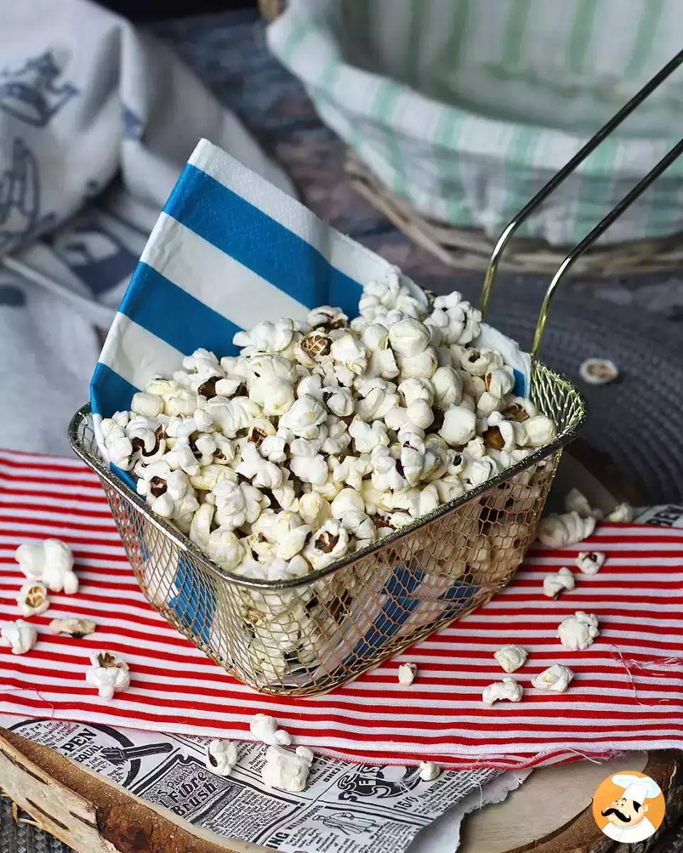 2. Popcorn ve fritéze Airfryer