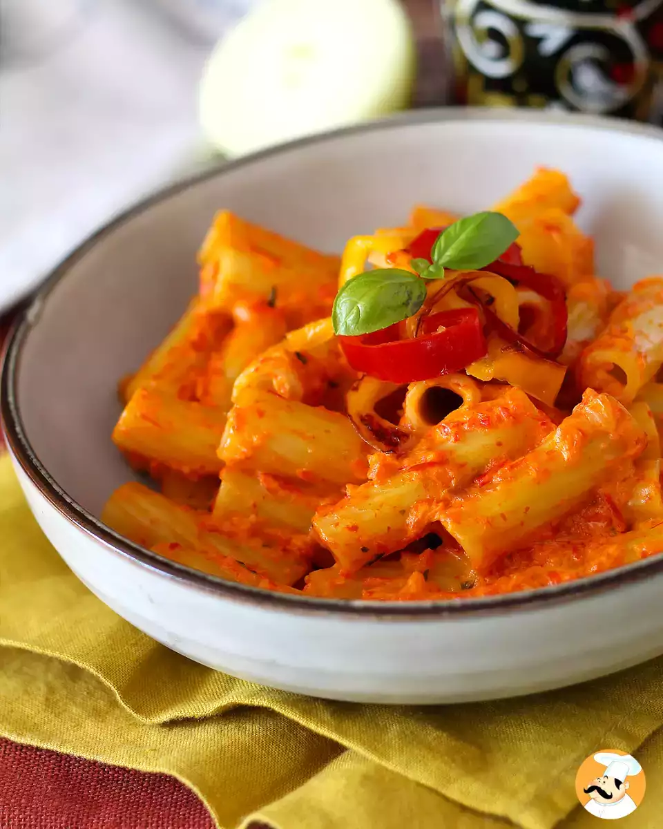 5. Těstoviny s pepřovým krémem a filadelfskou omáčkou