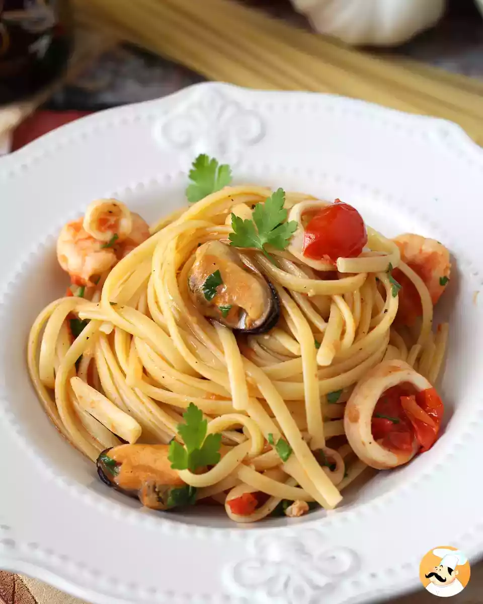 9. Linguine s mraženými mořskými plody