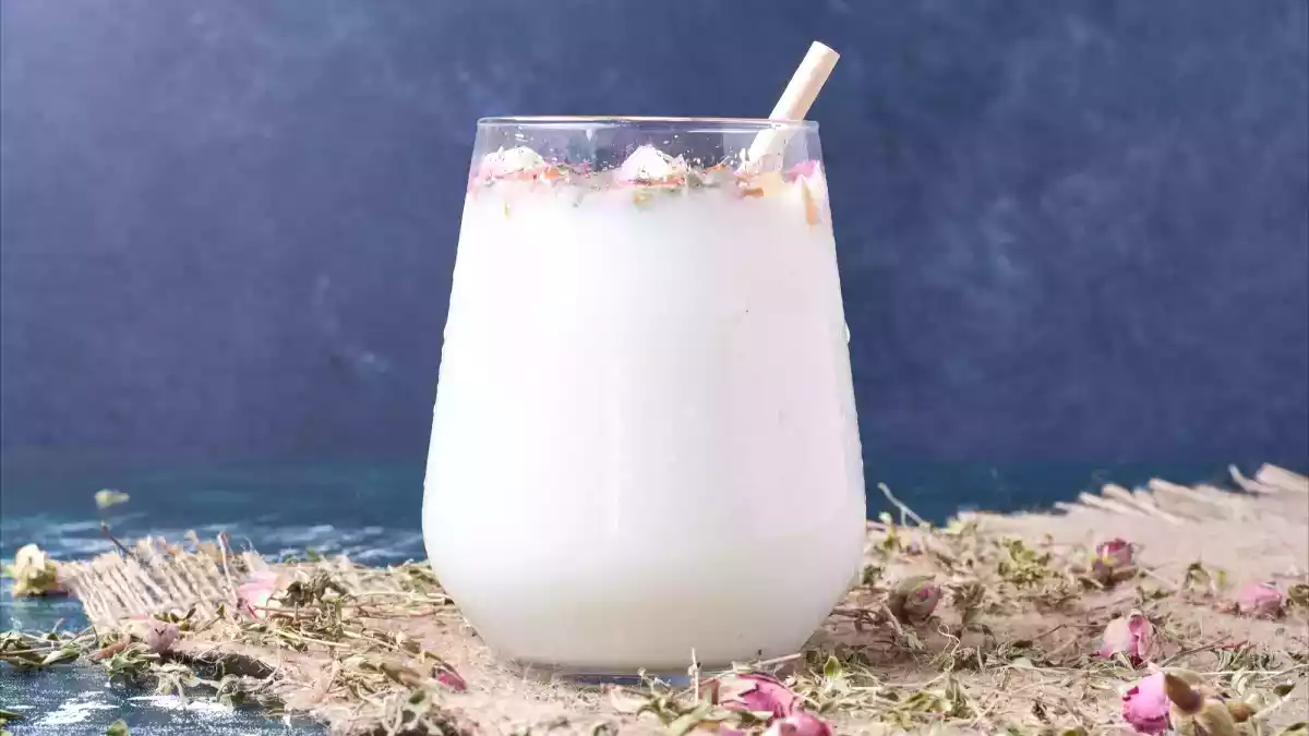 Proč všichni mluví o kefíru? Objevte nápoj současnosti!
