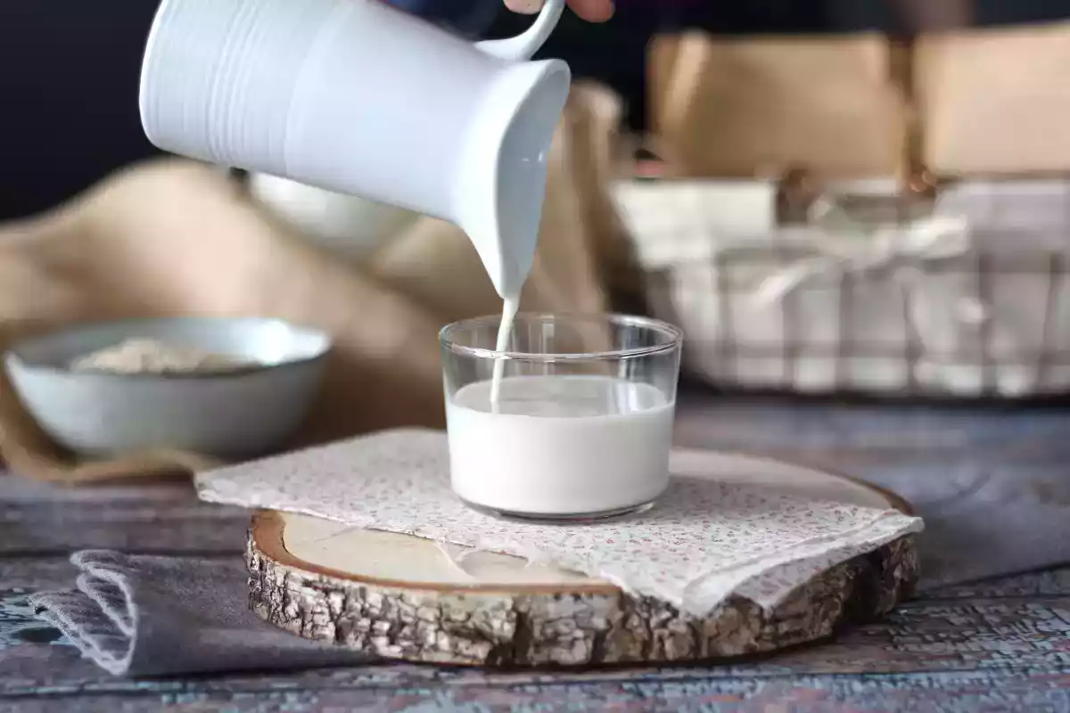 Výroba vlastního rostlinného mléka: je to opravdu lepší pro vaše zdraví?