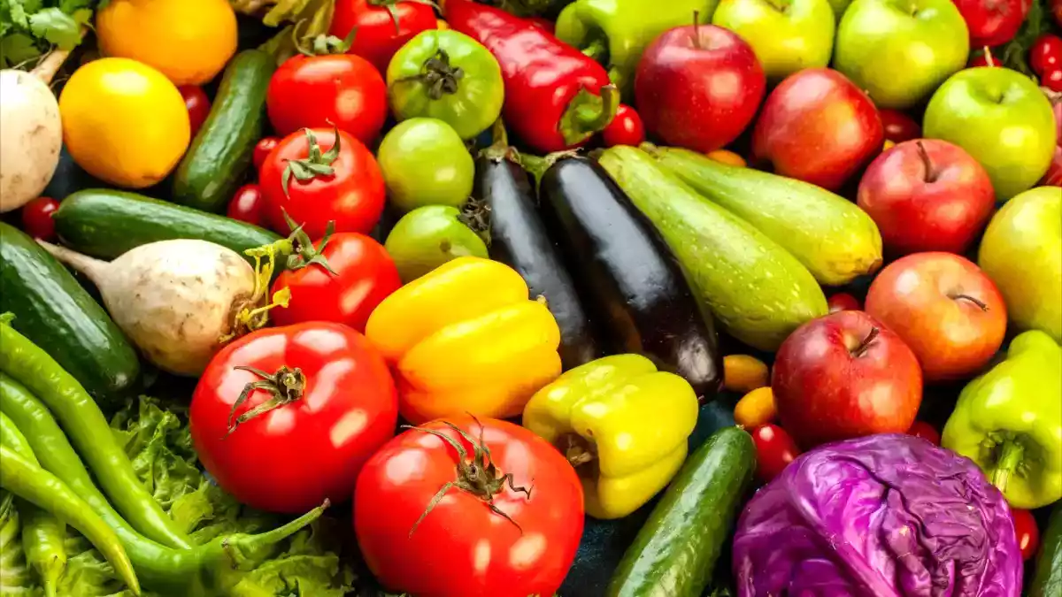 Vařené nebo syrové? Jak zachovat vitamíny v zelenině?