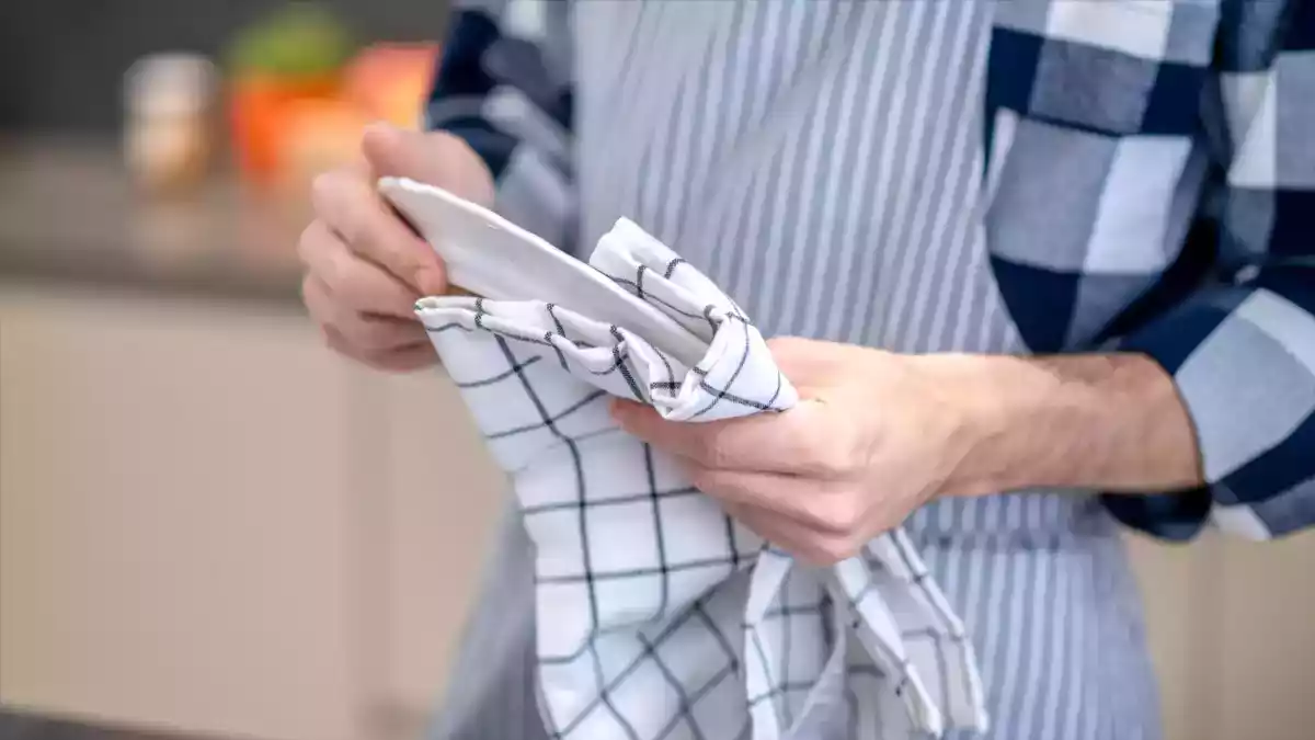 Jak mohou (nebo nemohou) utěrky kontaminovat vaši kuchyni