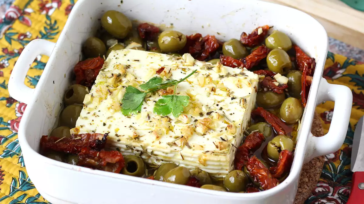15 receptů se sýrem feta: nejchutnější nápady