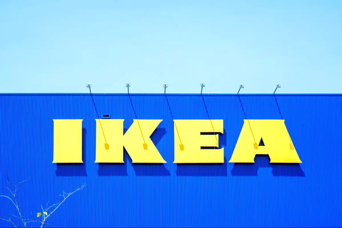 IKEA se loučí s ubrusy: její světelná alternativa