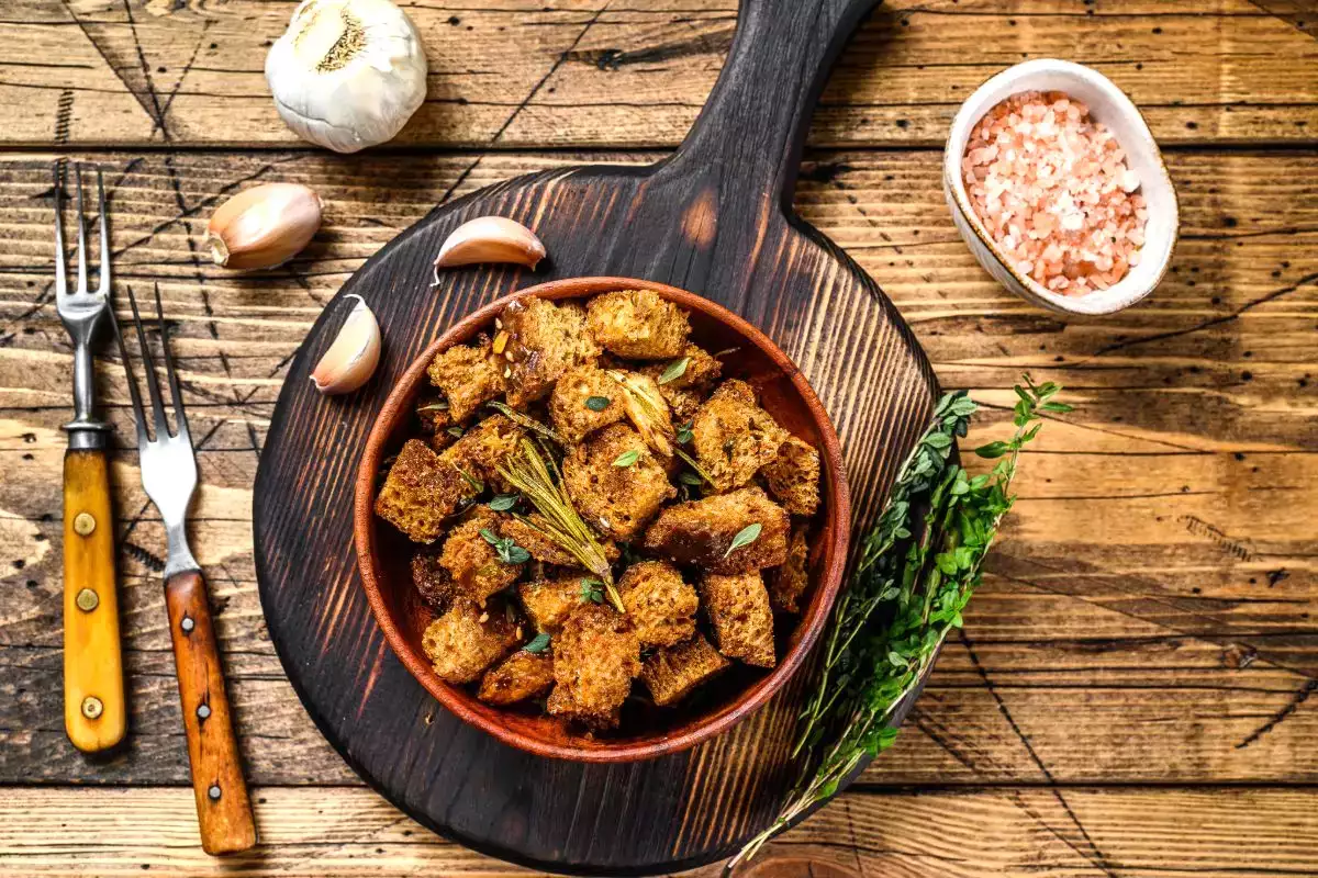 Starý chléb: 5 chutných receptů a jeden protiplýtvací trik, který musíte znát