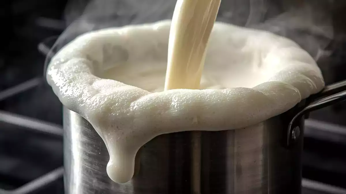 Ta každodenní záhada, kterou vám nikdo nikdy pořádně nevysvětlil (a která vám pokaždé zaneřádí kuchyň).