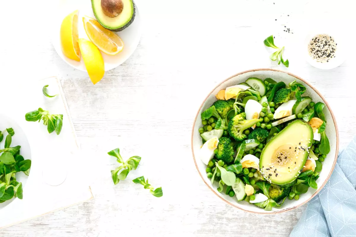 Proč je lepší začínat jídlo zeleninou