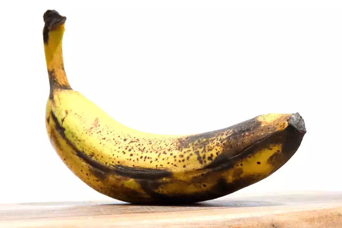Měli bychom vyhodit zčernalý banán nebo si ho ještě můžeme dát? Toto tvrdí výživoví poradci