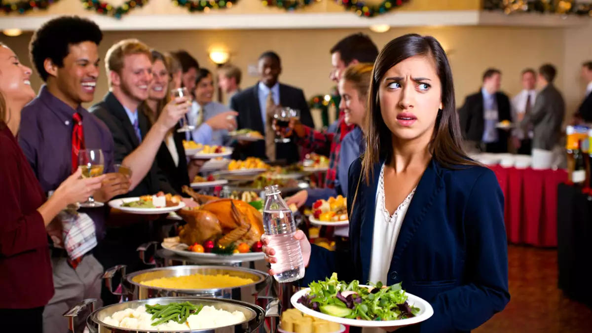 Vánoce, panettone, firemní večírky... dokážete udržet rovnováhu, aniž byste se stali osinou v zadku?