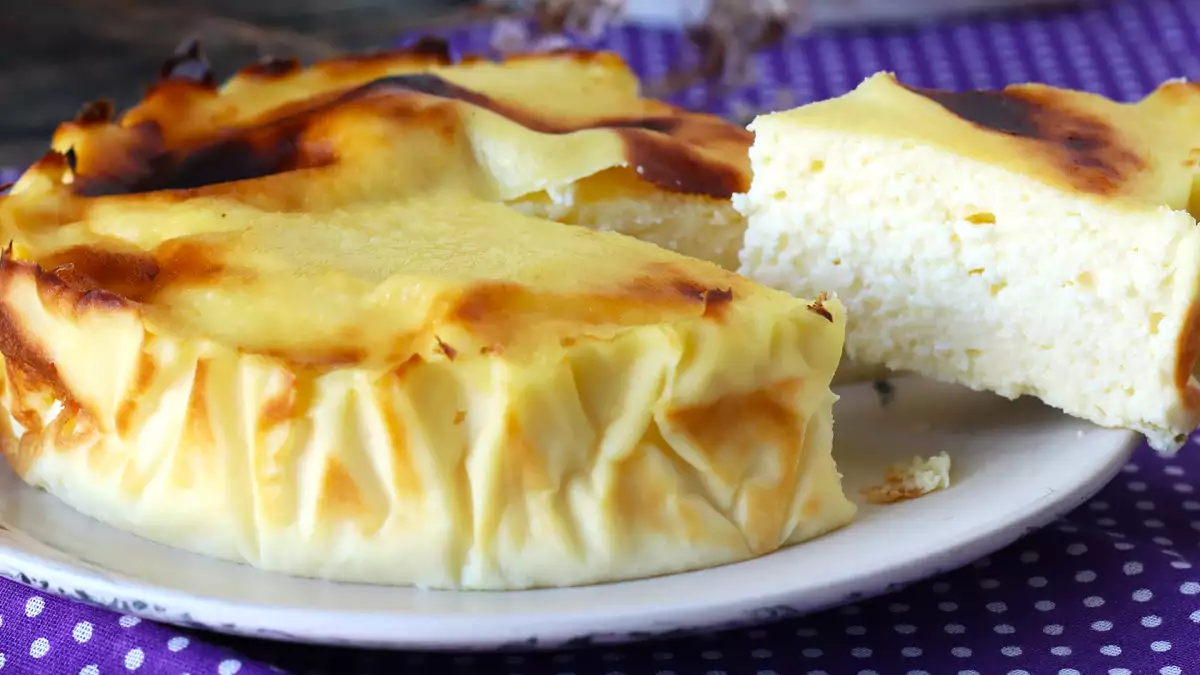 Zdravý tvarohový koláč ve fritéze. Sladká chuť, kterou si můžete vychutnat bez potíží.