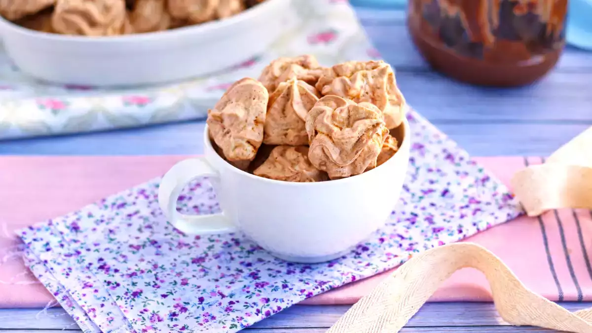 11 receptů s čokoládou a lískooříškovým krémem, které chutnají jako pečivo