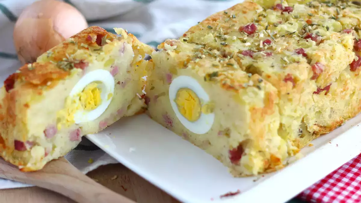 Rozkrojíte ho a uvnitř se objeví vejce: 5 slaných receptů, které vás o Velikonocích překvapí