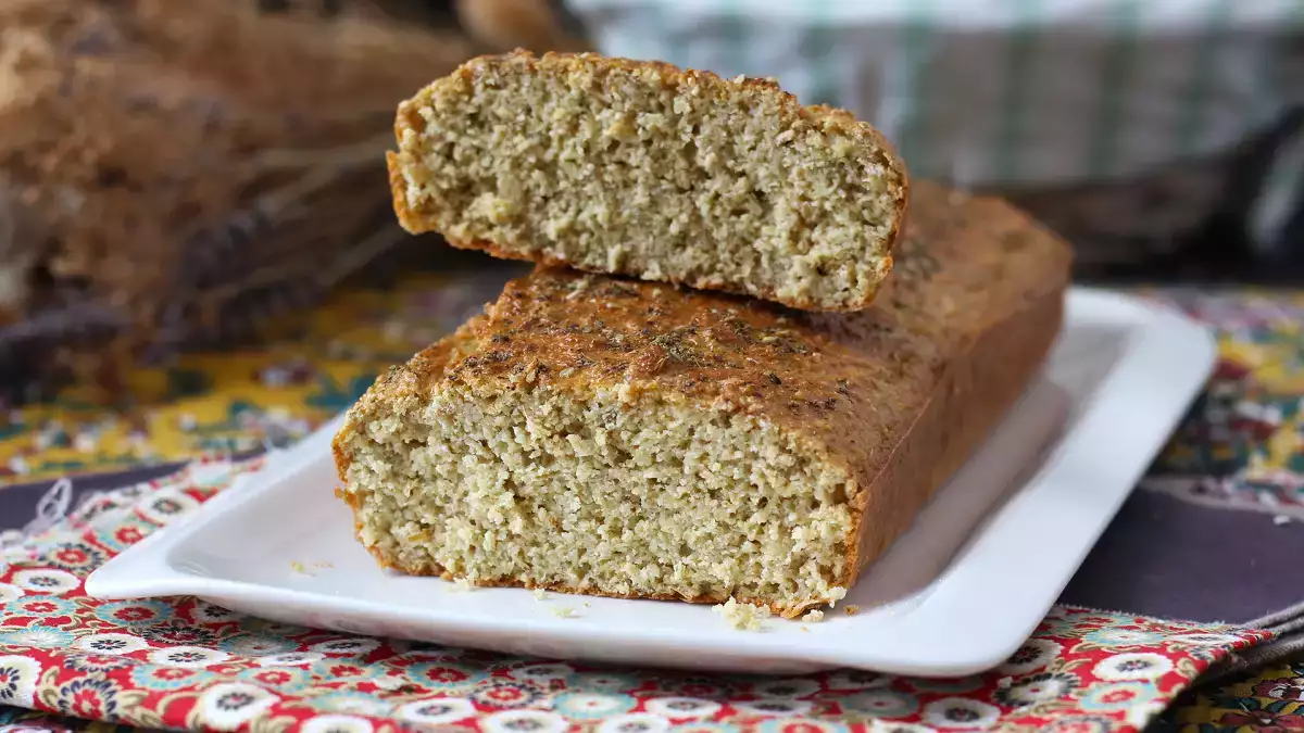 Hledáte lehce stravitelný chléb? Možná se vám bude líbit tento recept bez bílé mouky!