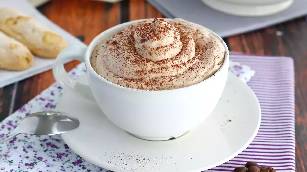 Studené kávové nápoje: 4 lákavé nápady, které rozproudí diskusi mezi milovníky espressa a cappuccina