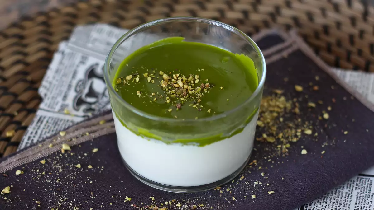 Panna cotta: italský studený dezert, který vypadá jako z restaurace a připravuje se s minimálním úsilím