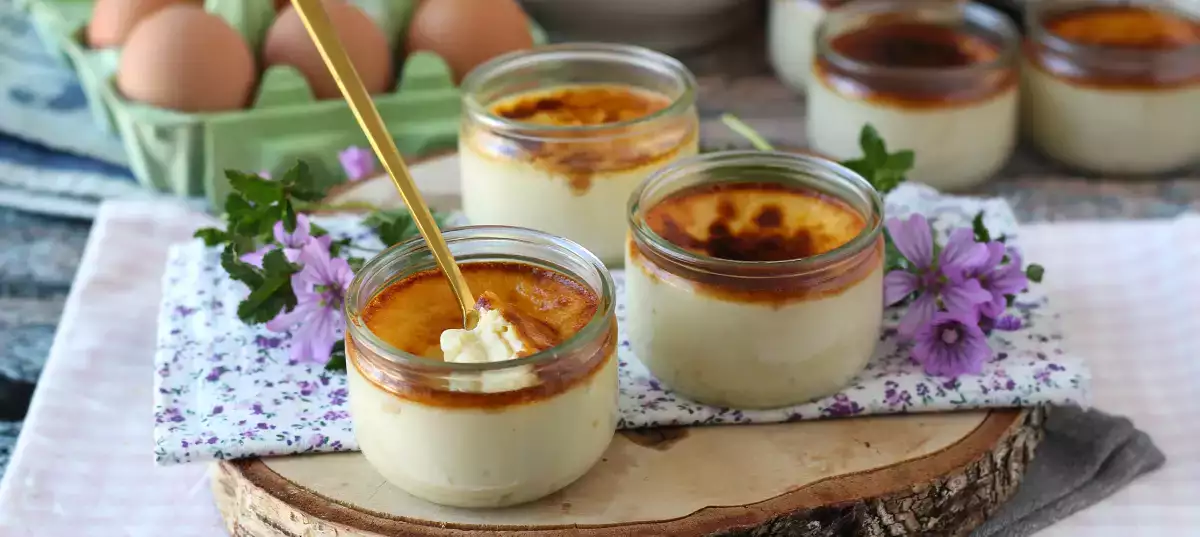 Letní dezerty bez pečení: 6 receptů na snadné a neodolatelné dezerty připravené v horkovzdušné fritéze
