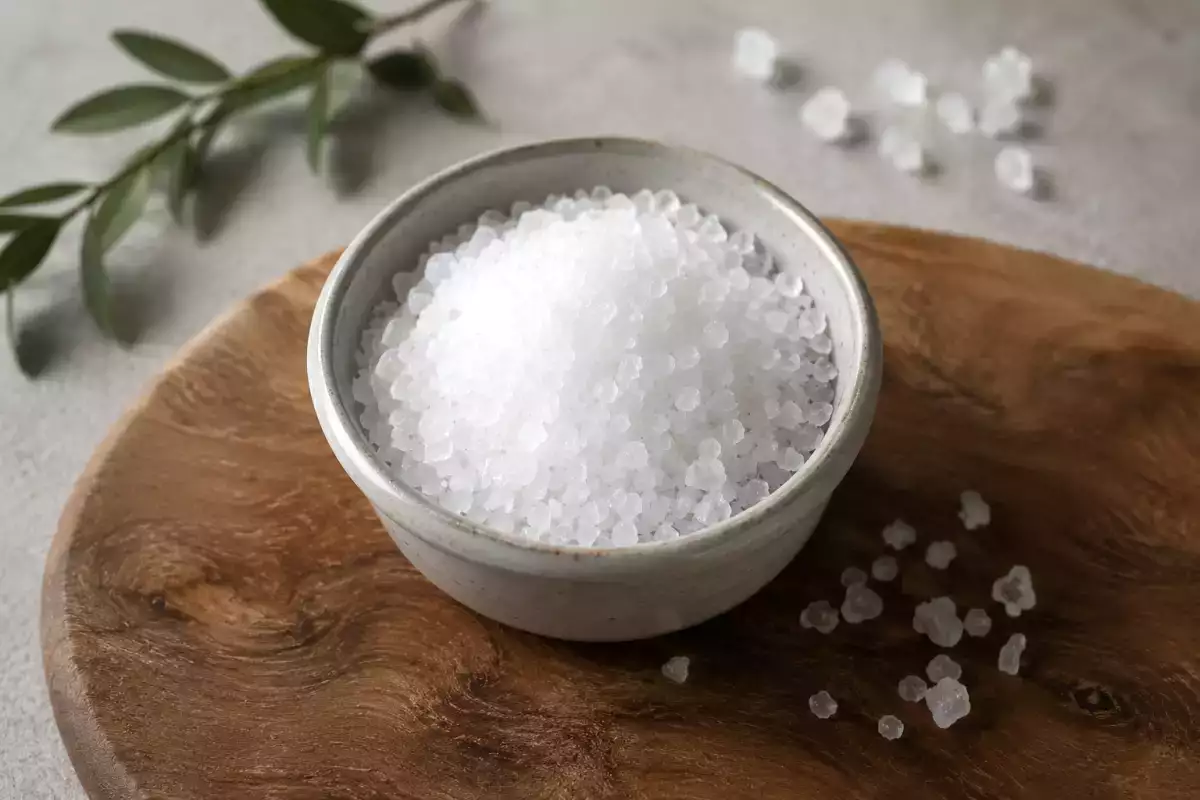 Jemná sůl, fleur de sel, růžová sůl nebo jodovaná sůl: jak si vybrat tu správnou sůl pro vaření doma?