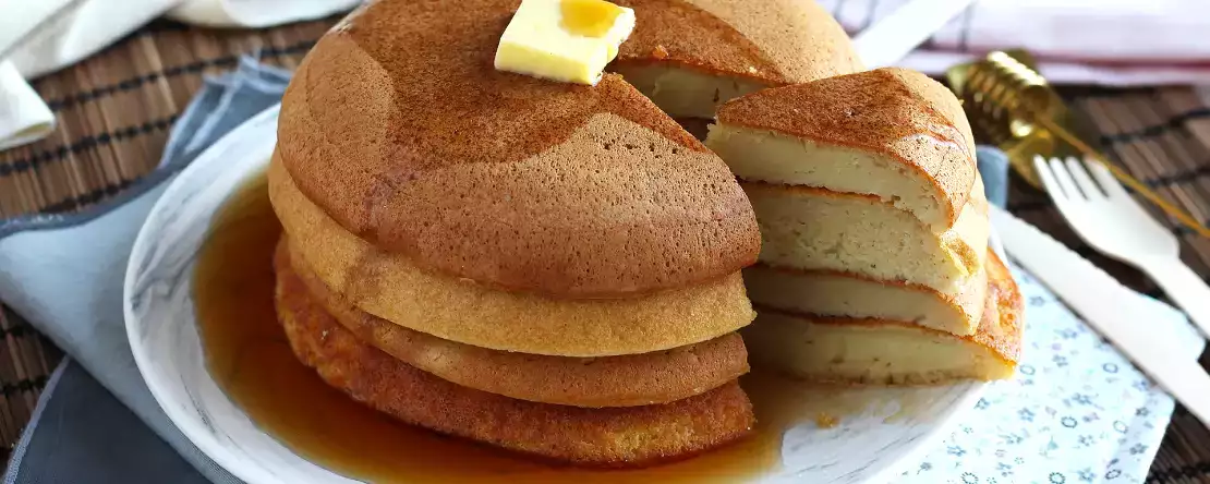 Nadýchané japonské palačinky: snadný recept na palačinky nadýchané jako mraky