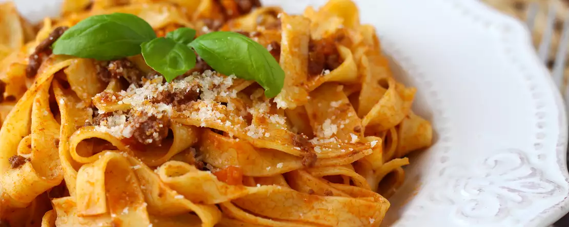 Tady je důvod, proč jsou těstoviny s touto domácí boloňskou omáčkou tisíckrát lepší.