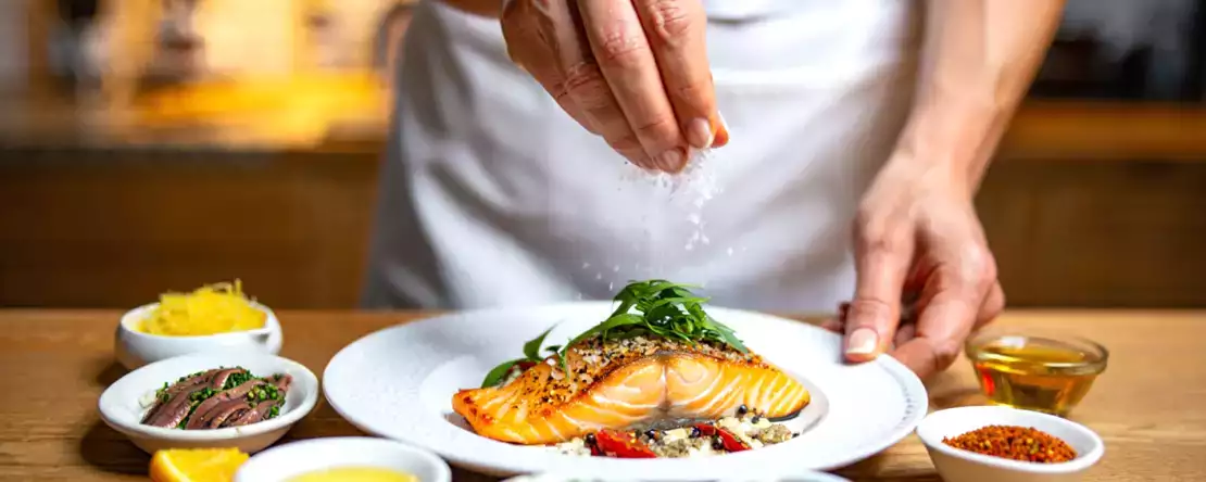 15 triků šéfkuchařů, díky kterým jsou jídla chutnější (tajemství je v malých ingrediencích)