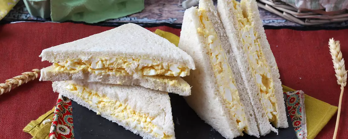 Máte někde chleba na sendviče? Tady je 10 receptů, které vám zpestří požitek z jídla