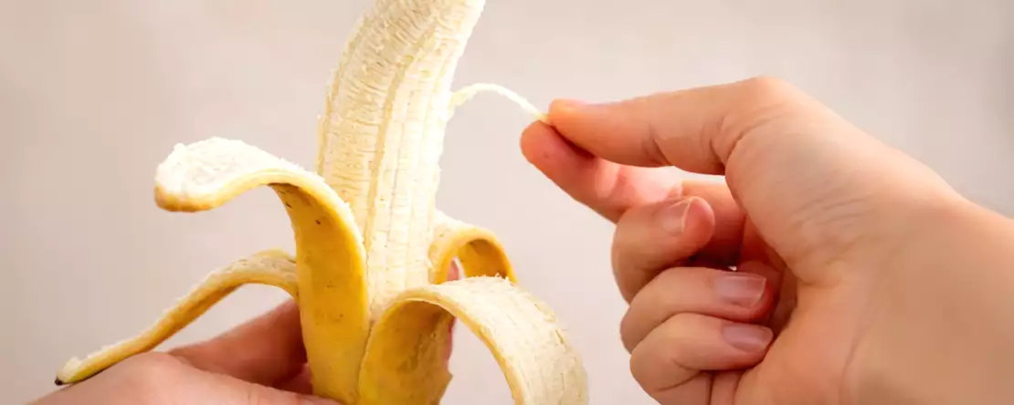 Co jsou to ta vlákna na banánu a proč se neustále objevují?