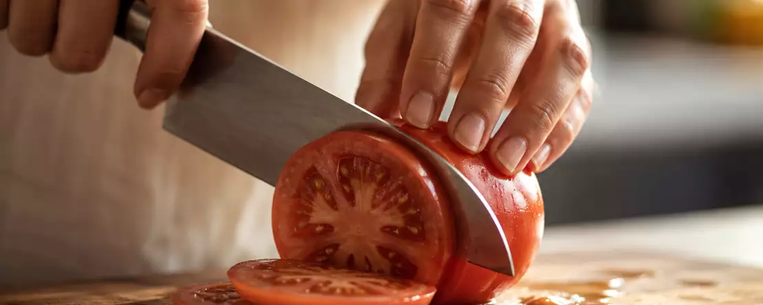 5 ingrediencí, které mohou poškodit vaše nože, aniž byste o tom věděli