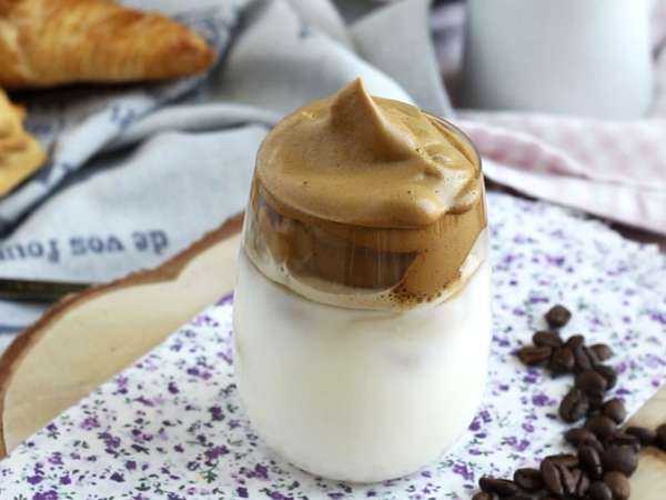 Recepty na studenou kávu na léto: od frappuccina po affogato, snadné a originální nápady