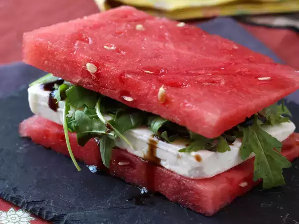 Melounový sendvič: svěží a překvapivý recept, který rozproudil TikTok