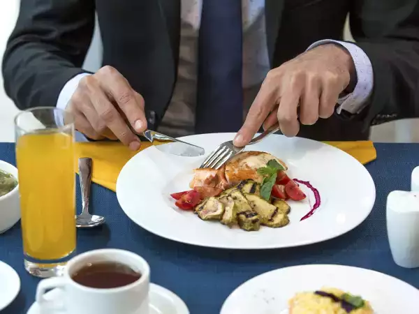 12 tipů, jak co nejlépe využít otevřený bufet