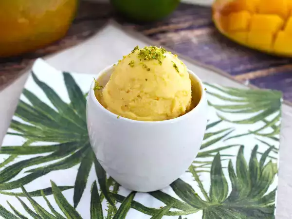 Domácí zmrzlina bez zmrzlinovače je trendem léta (zde je recept!)