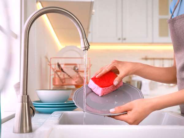 Nikdy nepoužívejte svůj houbičku na to, bakterie se tam hromadí velmi rychle