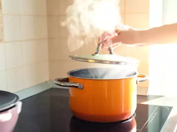 Vaření s vodou: nový trend na TikToku, který zaujímá uživatele internetu