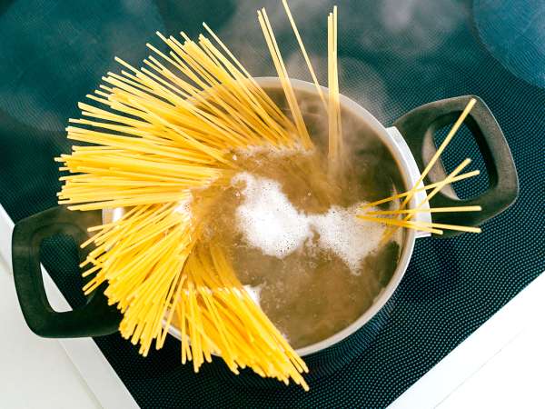 Toto je přesné množství těstovin na litr vody pro vaření jako pravý Ital