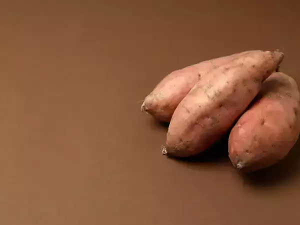 Gastroenterolog vysvětluje, proč sladké brambory zaslouží význačné místo na vašem talíři