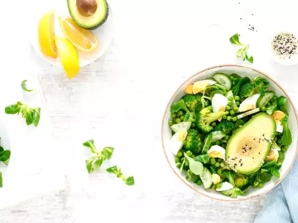 Proč je lepší začínat jídlo zeleninou