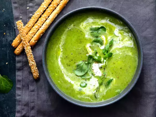 Už neházejte tuřeň z mrkve: zázračně se promění v chutnou a překvapivě lahodnou polévku