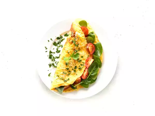 Jak si udělat vajíčkovou omeletu na způsob restaurace za tři minuty jen s vidličkou