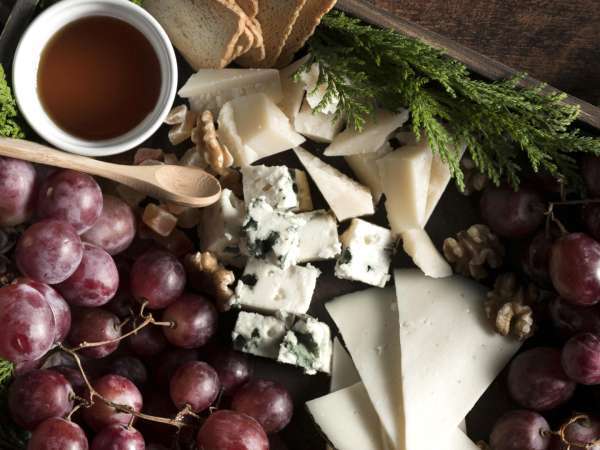 Nejde o sýr, ale o to, jak s ním zacházíte: klíč k jeho dobrému uchovávání a podávání