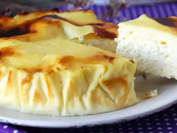 Zdravý tvarohový koláč ve fritéze. Sladká chuť, kterou si můžete vychutnat bez potíží.