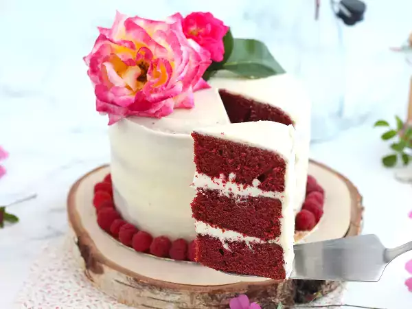 Valentýnský dort Red Velvet: ten nejromantičtější dort (červený, sametový, neodolatelný)