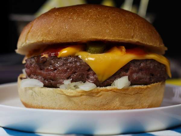 17 nejoblíbenějších amerických receptů (sladkých i slaných): to nejlepší z americké kuchyně, co si můžete připravit doma