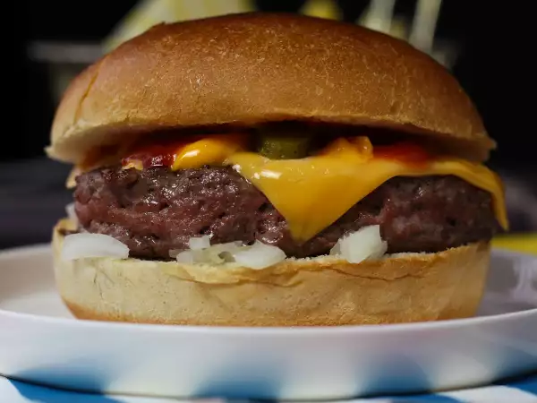 17 nejoblíbenějších amerických receptů (sladkých i slaných): to nejlepší z americké kuchyně, co si můžete připravit doma