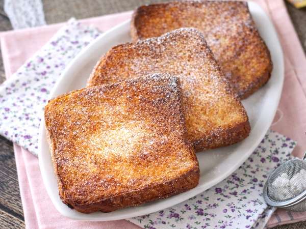 Torrijas a smažené mléko ve fritéze: dvě skvělé velikonoční sladkosti, které se dobře připravují i bez pánve.