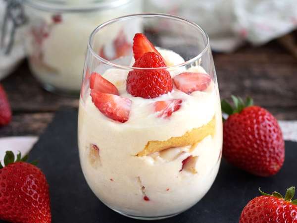 Jahodové tiramisu: jarní verze italské klasiky