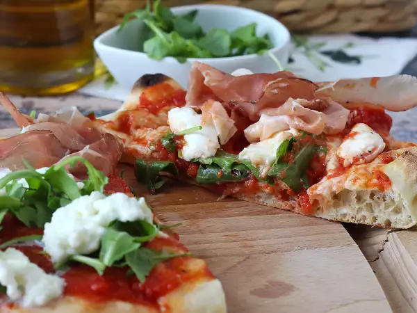 Objevte pinsu: lehčí alternativu pizzy, kterou si doma připravíte za pár minut