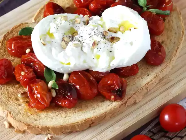 Mozzarella, burrata a stracciatella: hlavní rozdíly a jednoduché tipy, jak vylepšit vaše recepty