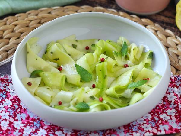 Osvědčený recept na marinované cukety: jak je připravit tak, aby byly dokonalé a chutné jako v restauraci