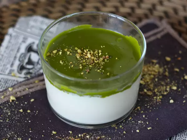 Panna cotta: italský studený dezert, který vypadá jako z restaurace a připravuje se s minimálním úsilím